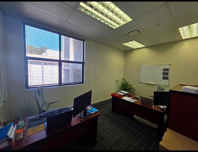 BUSINESS PROPERTY TO RENT IN SHERE